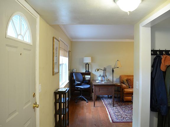 3rd image of 414 Marlington St