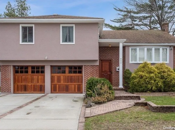 638 Colfax Place, North Woodmere, NY 11581