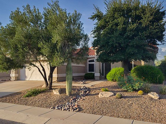 3rd image of 2361 E Cargondera Canyon Dr