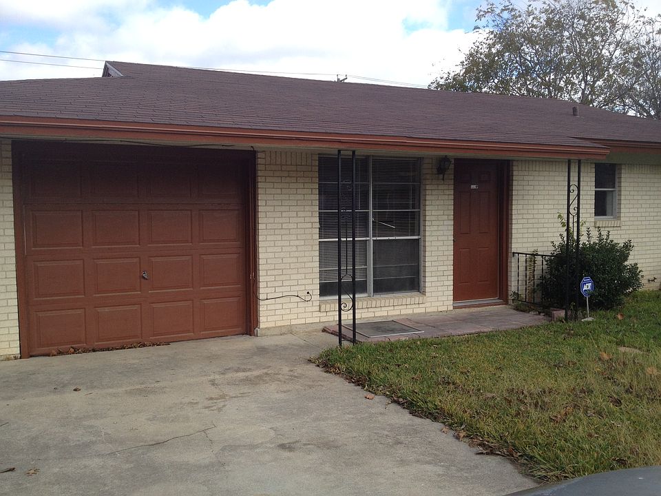 1st image of 305 E Cherokee Dr