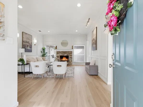 2519 Larkspur Ln, Rowlett, TX 75089