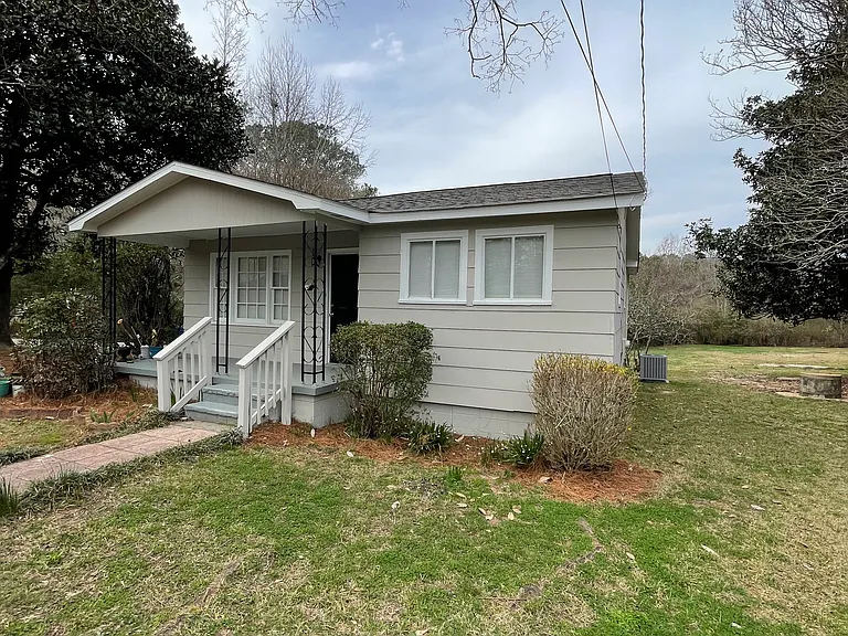 7923 Shinn Dr — Photo 2