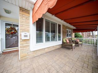 466 W Beech St, Long Beach, NY 11561