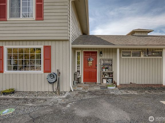 3rd image of 91 Hogan Road