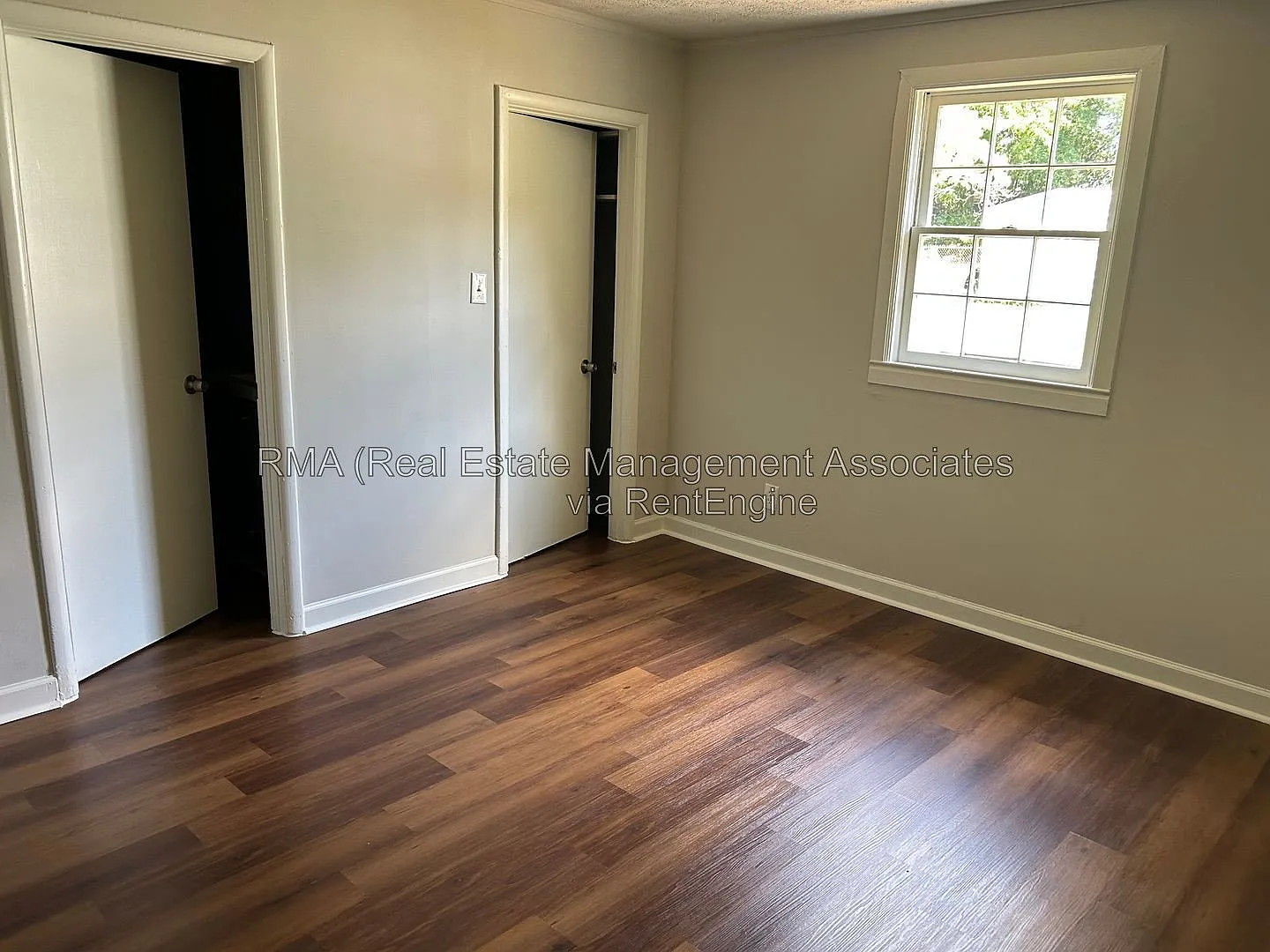 1 bed, 1.0 bath, 875 sqft, $900 — Photo 4