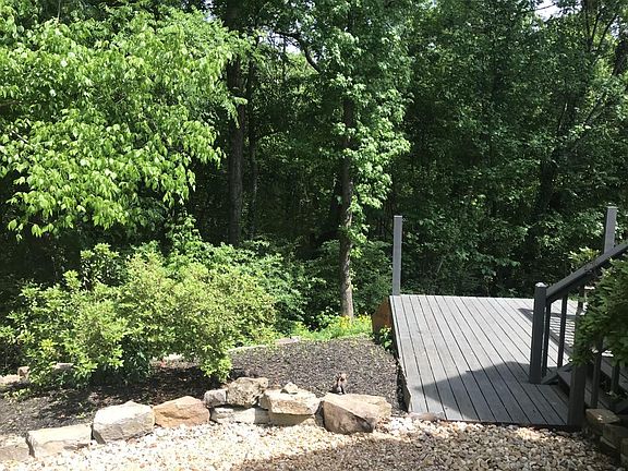 3rd image of 153 Rebecca Pines Dr