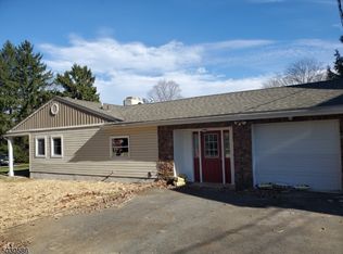 99 Hunters Ln, Sparta, NJ 07871