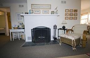 4th image of 607 S Bay Ave