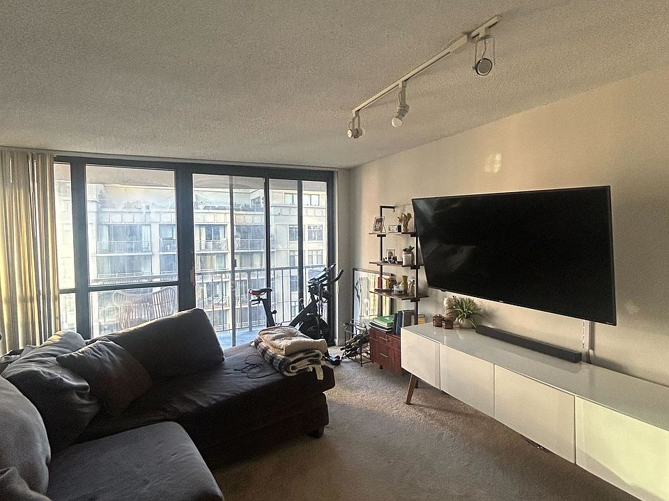 1st image of 10 E Ontario St Floor 26