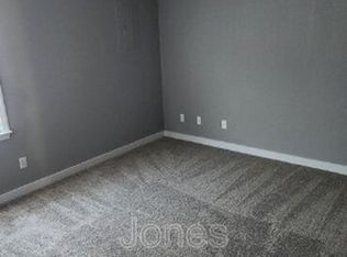 120 W 52nd Byp #D-4, Pilot Mountain, NC 27041