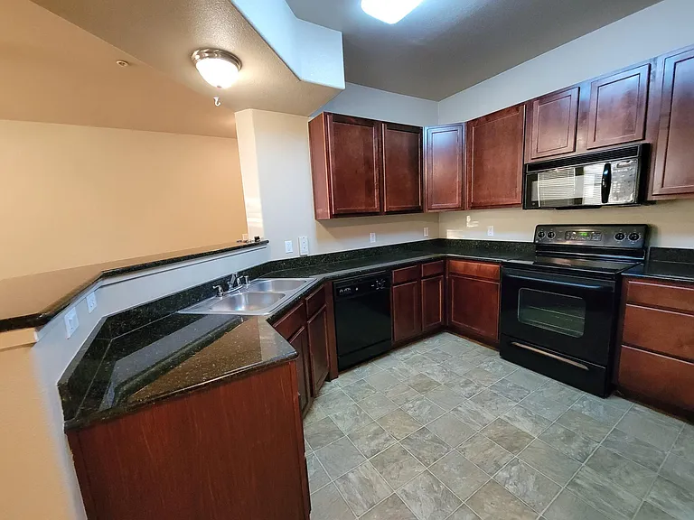 1900 Danbrook Dr #1011 — Photo 10