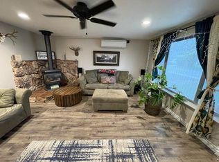 1115 SW Erica Dr, Grants Pass, OR 97526