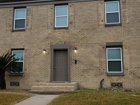 4th image of 2918 Southmore Blvd #3
