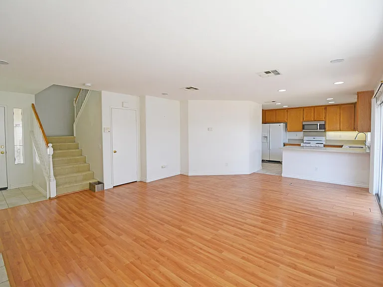 274 Settlers Rd — Photo 8
