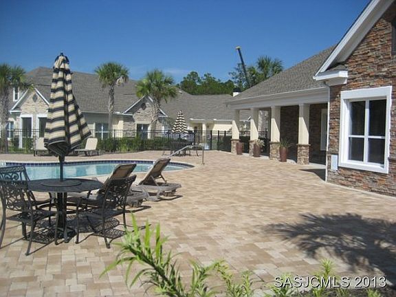 5th image of 104 Brookhaven Ct N