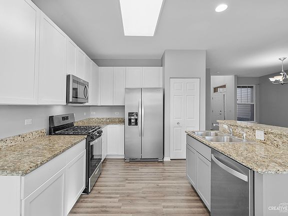 5th image of 1870 Crenshaw Cir #0