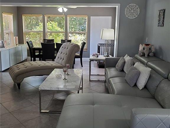 5th image of 603 Tomasello Dr