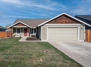 2773 SW Obsidian Ln, Redmond, OR 97756