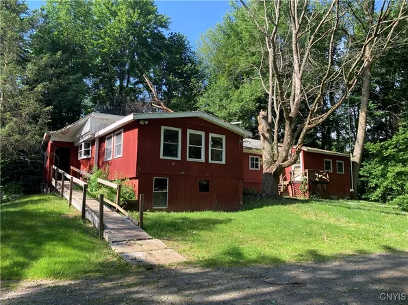 1036 Peru Rd, Jordan, NY 13080