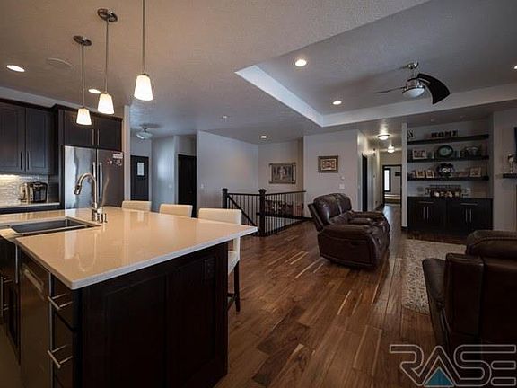 5th image of 7401 S Ballymore Cir