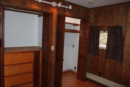 Bedroom/closets