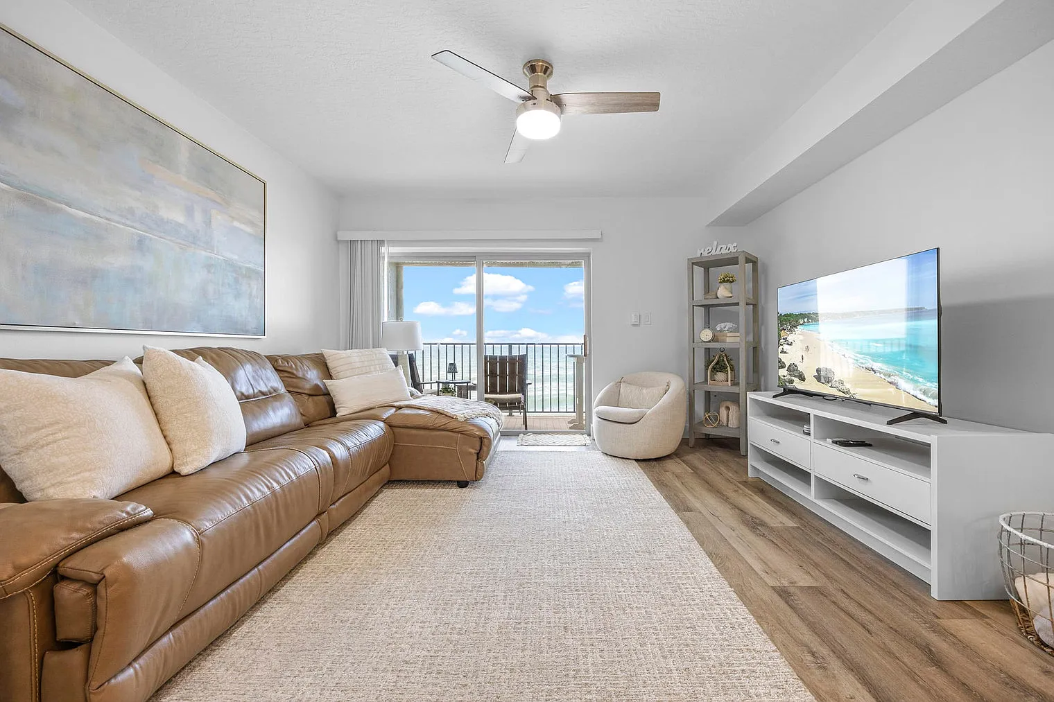 2 bed, 2.0 bath, 1194 sqft, $3,621 — Photo 2