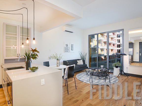 2nd image of 10 Montieth St #621A