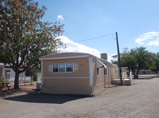 255 Gonzales Ln, Bosque Farms, NM 87068