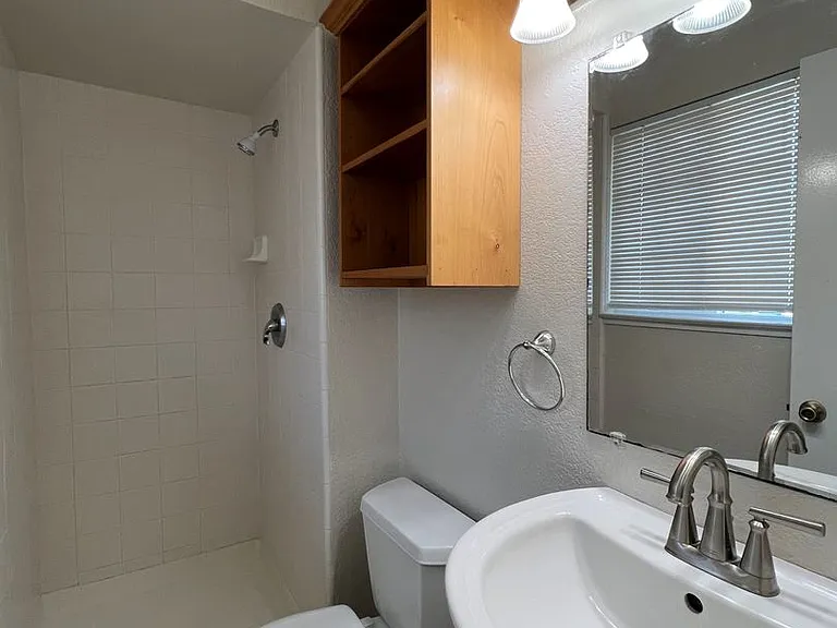 575 Bonnie Ave — Photo 23