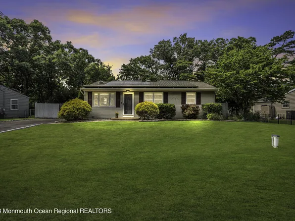 12 Blue Spruce Drive, Jackson, NJ 08527