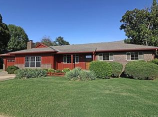 106 Fleetwood Pl, Bartlesville, OK 74006