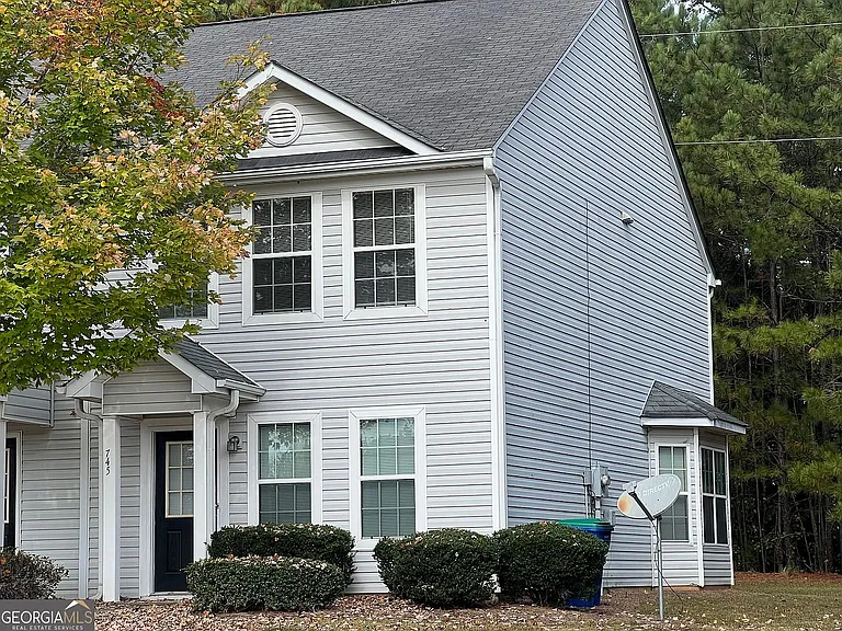 745 Outlook Way — Photo 2
