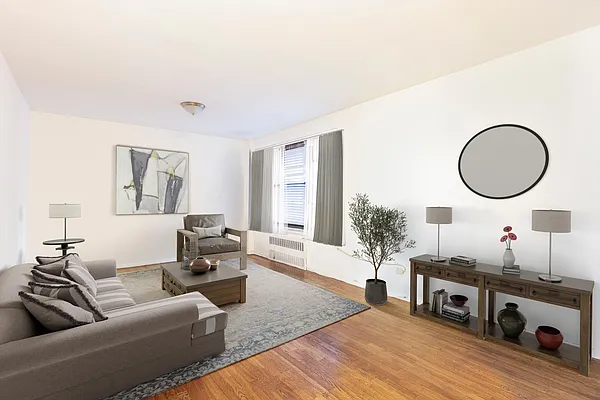 Sold by Manhattan Flats | media 4