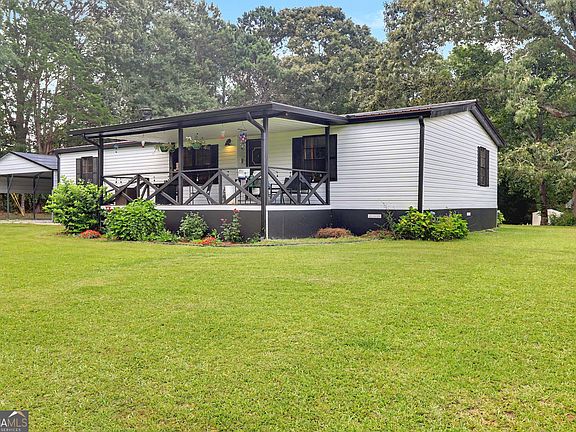 3rd image of 223 Russell Rd
