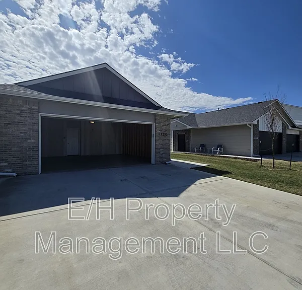 12195 N Fennec — Photo 33