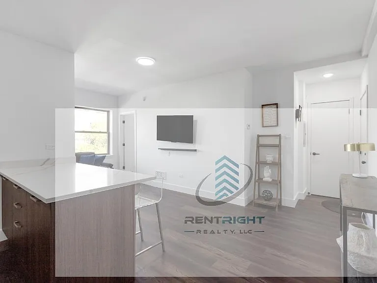 1553-55 W Hollywood Ave #1555-312 — Photo 5