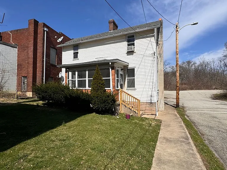 101 Stokes Ave — Photo 1