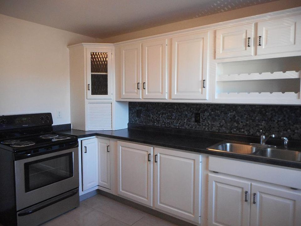 1st image of 2175 N Capitol Ave #3