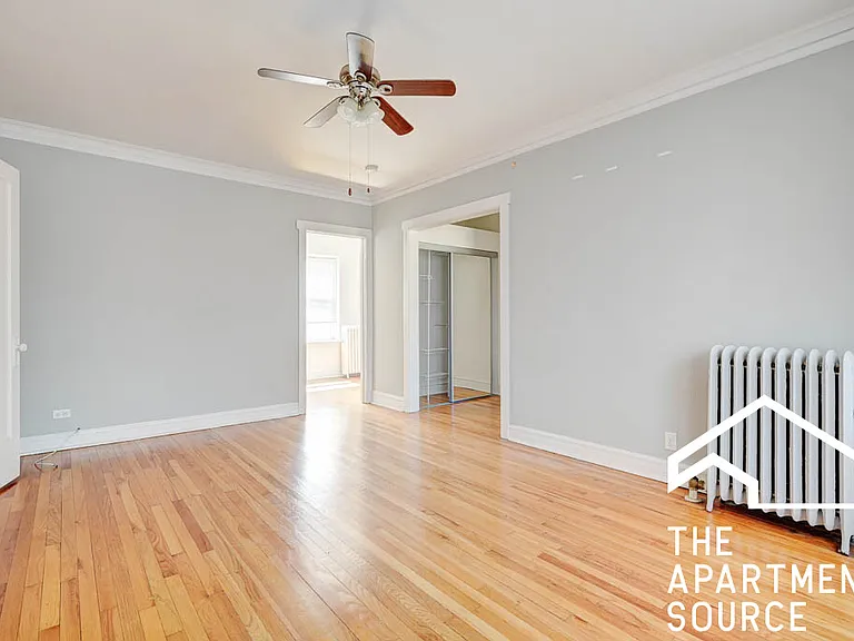 4402 N Rockwell St #3 — Photo 7