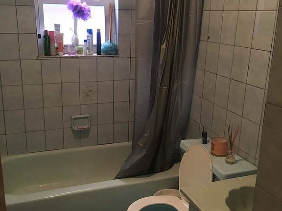 4th image of 3093 47th St #1