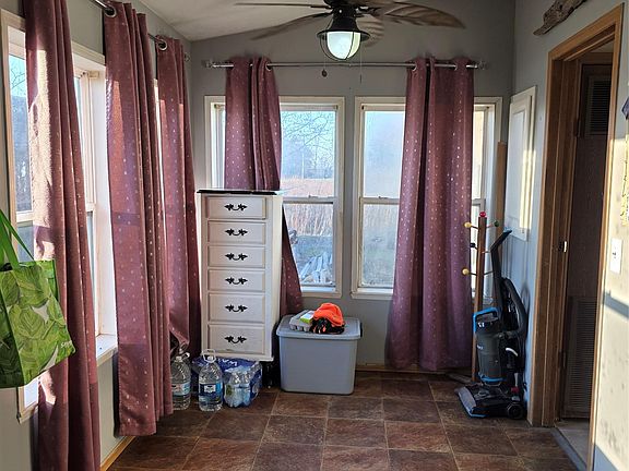 4th image of 3875 Van Dyke Rd