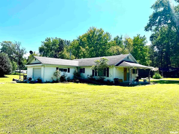 2700 N 17th St, Herrin, IL 62948