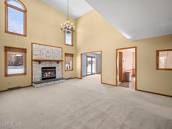 5th image of 703 Anmarie Ct