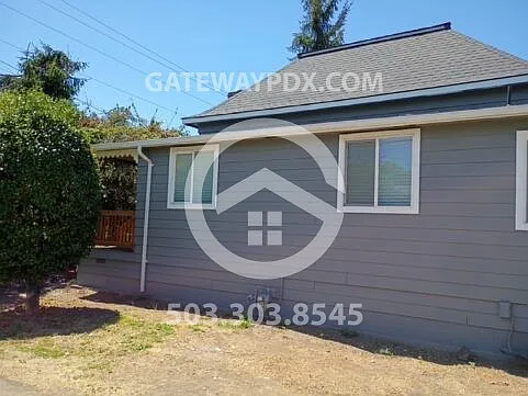 660 Monmouth St — Photo 21