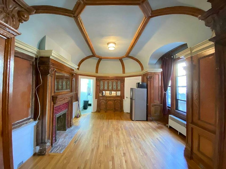 1st image of 867 Park Pl APT 2B