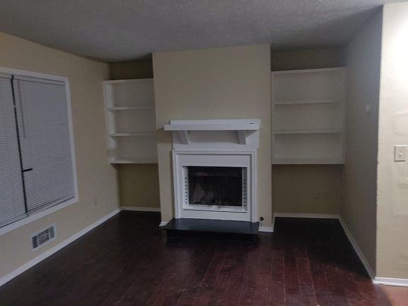 2nd image of 2231 Highpoint Rd SW