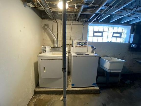 4th image of 1578 W 116th St APT 1