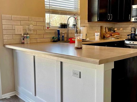 Kitchen (counter)
