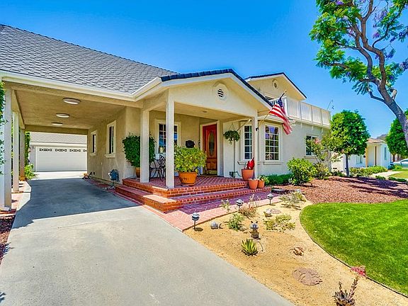 3rd image of 4729 Blackthorne Ave