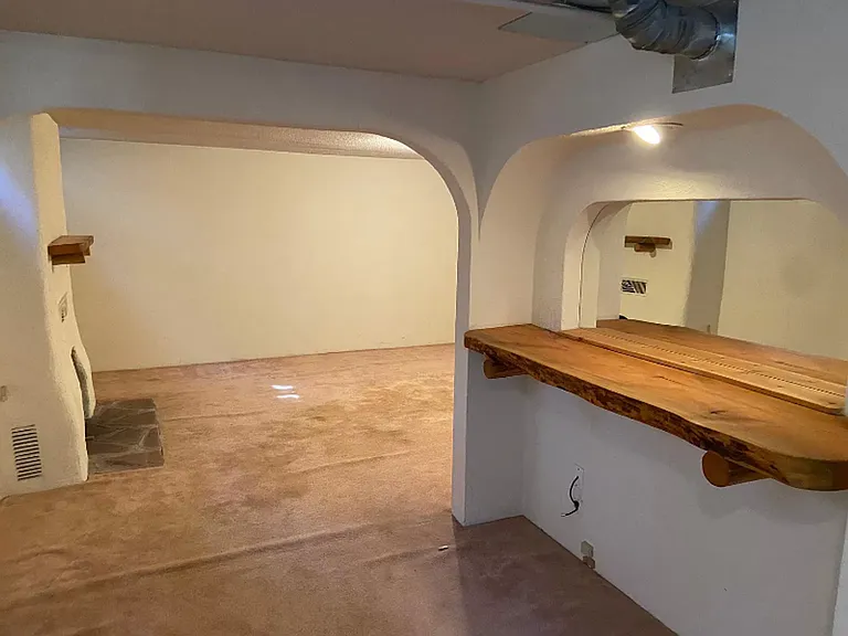 420 W 3rd Ave — Photo 11